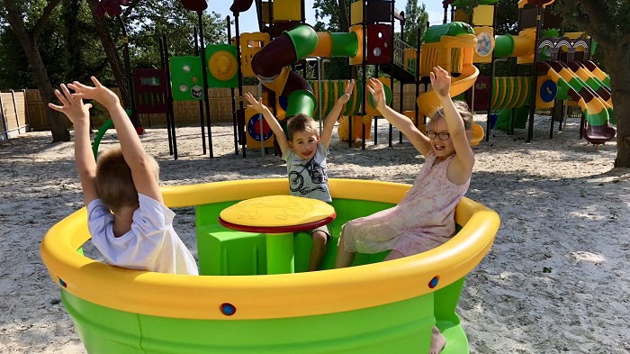 aire de jeux au camping près de Notre Dame de Riez