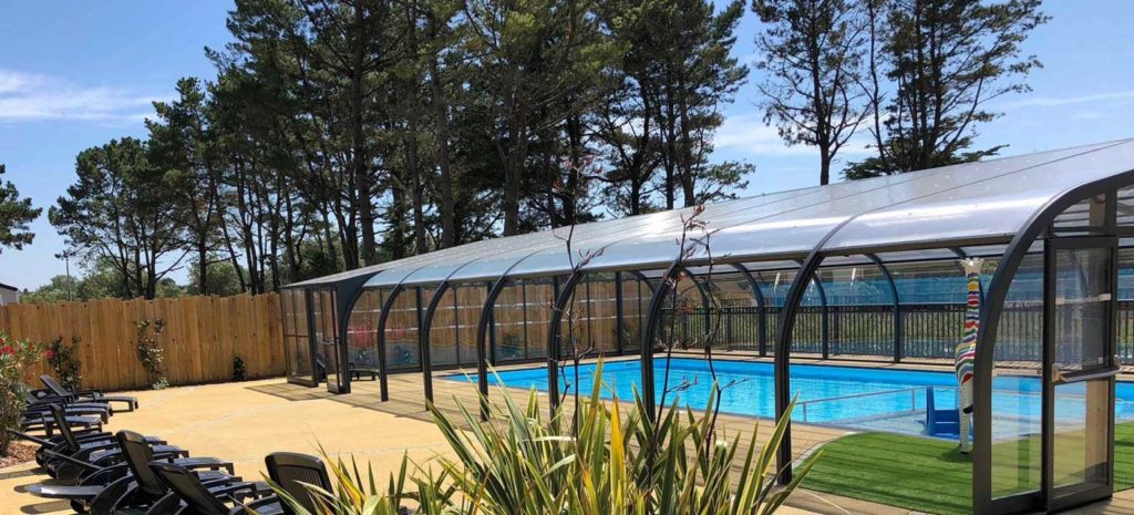 Camping ouvert à l’année avec piscine couverte en Vendée